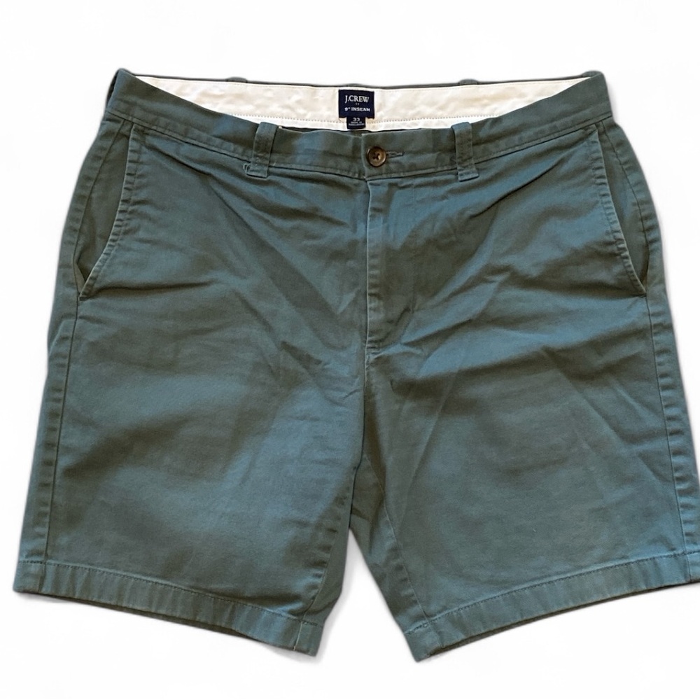 J. Crew Men's Green Shorts with front and back pockets